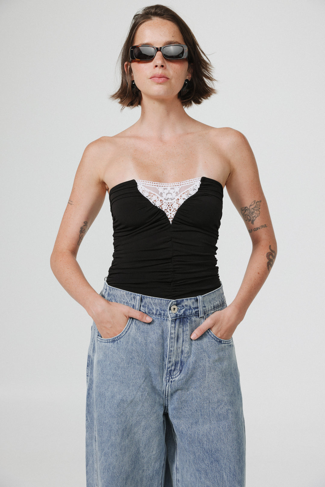 Livi Black&White Strapless Top