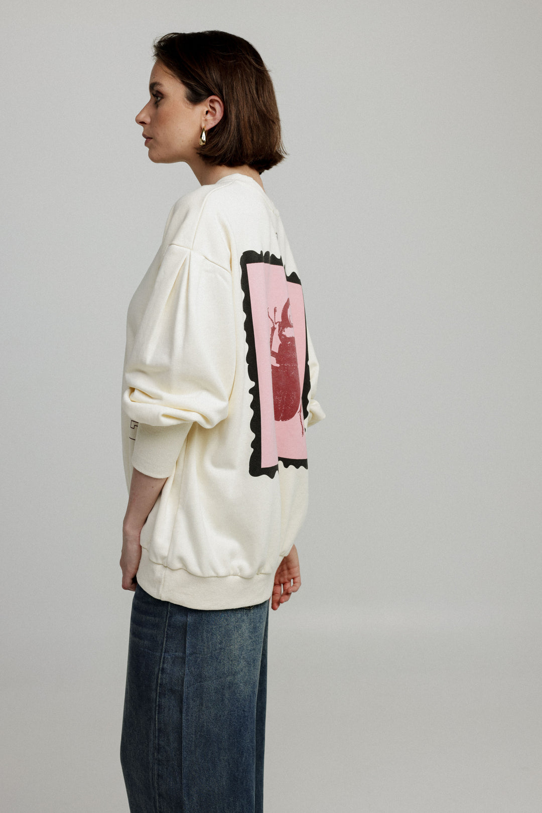 Graphic Cream Sweatshirt