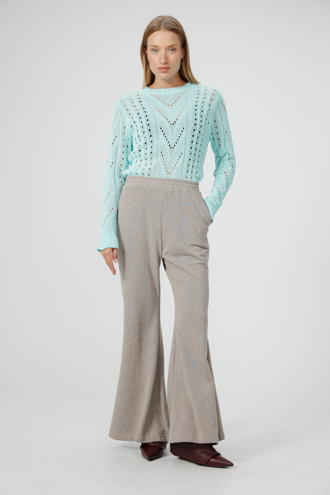 סוודר דק עם שרולים ארוכים בצבע תכלת Days Mint Sweater