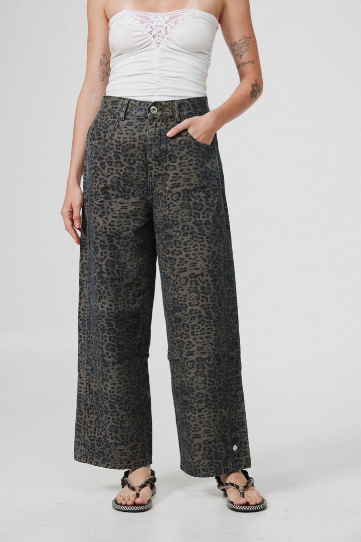 Guri Leopard Denim