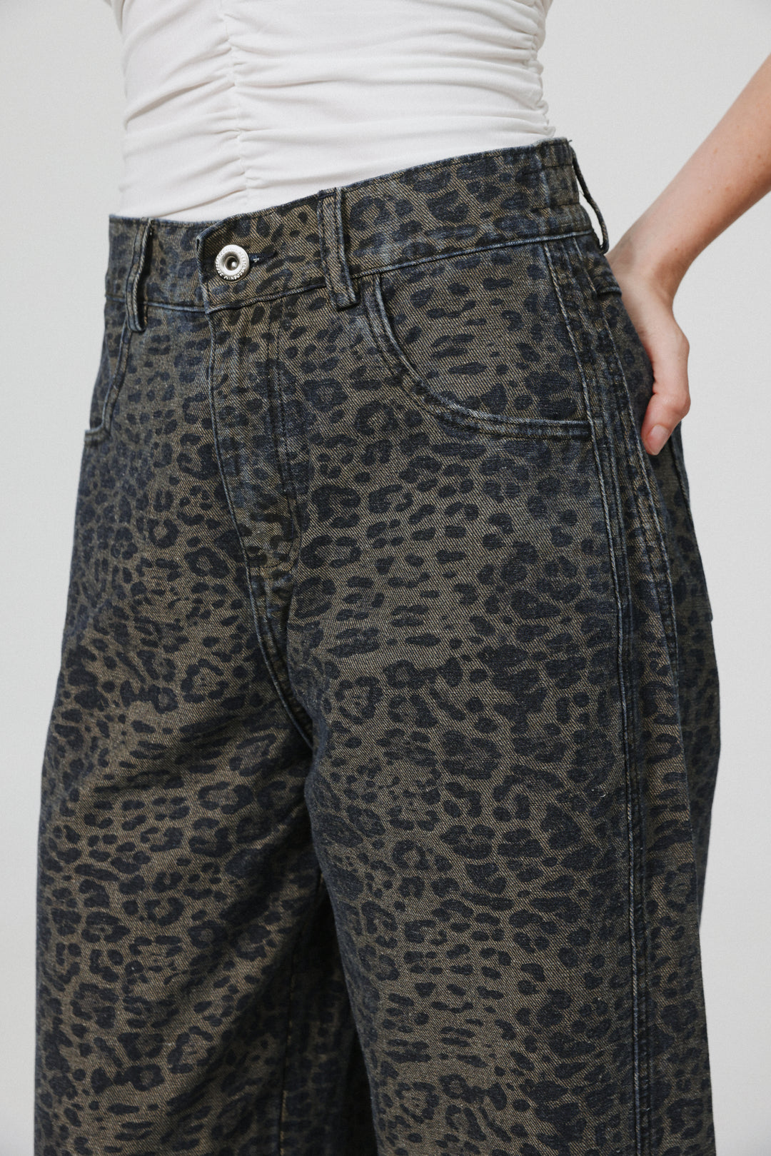 Guri Leopard Denim