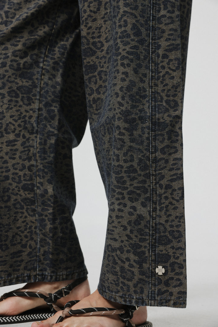 Guri Leopard Denim