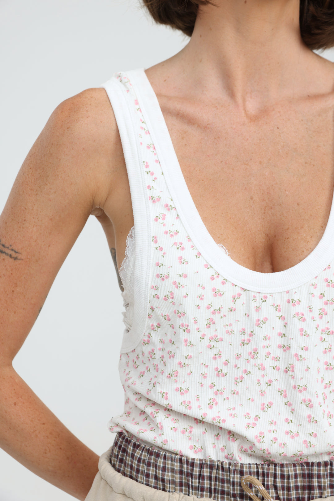 Tropic White Floral Tank