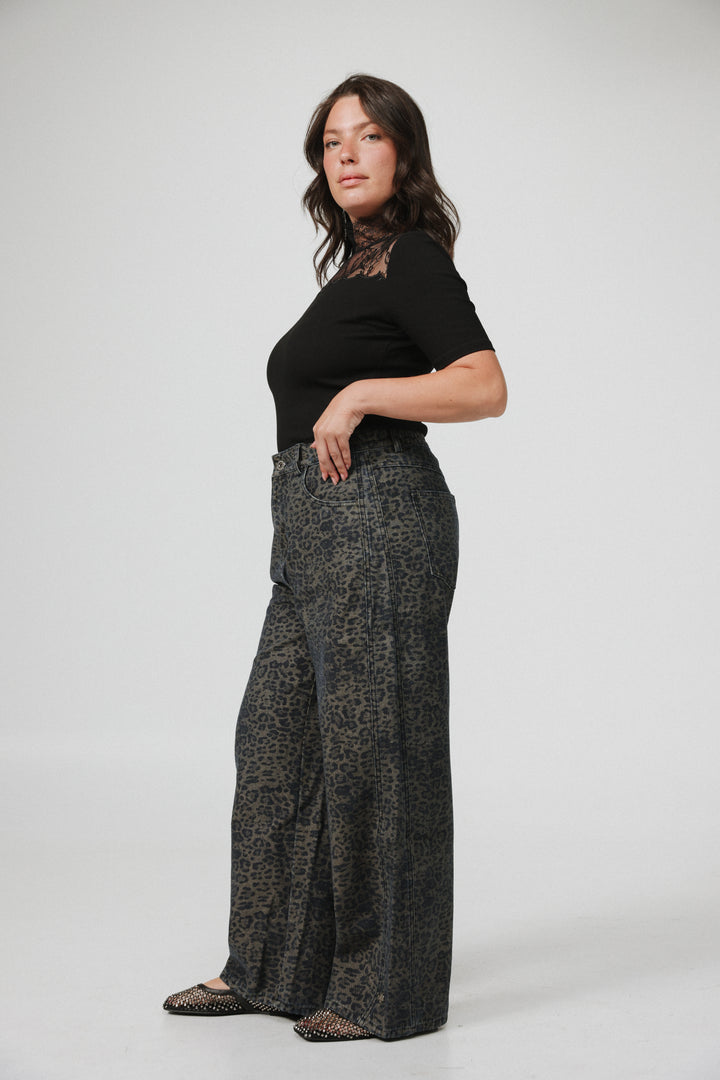 Guri Leopard Denim