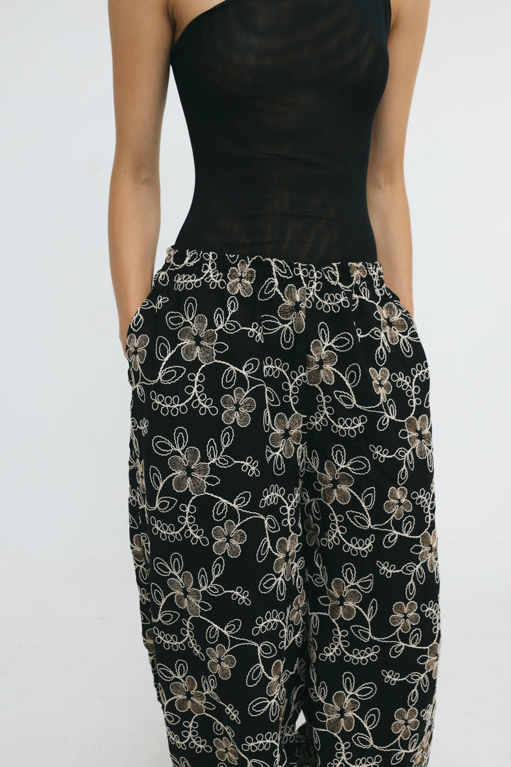 Ivy Black Balloon Bottoms