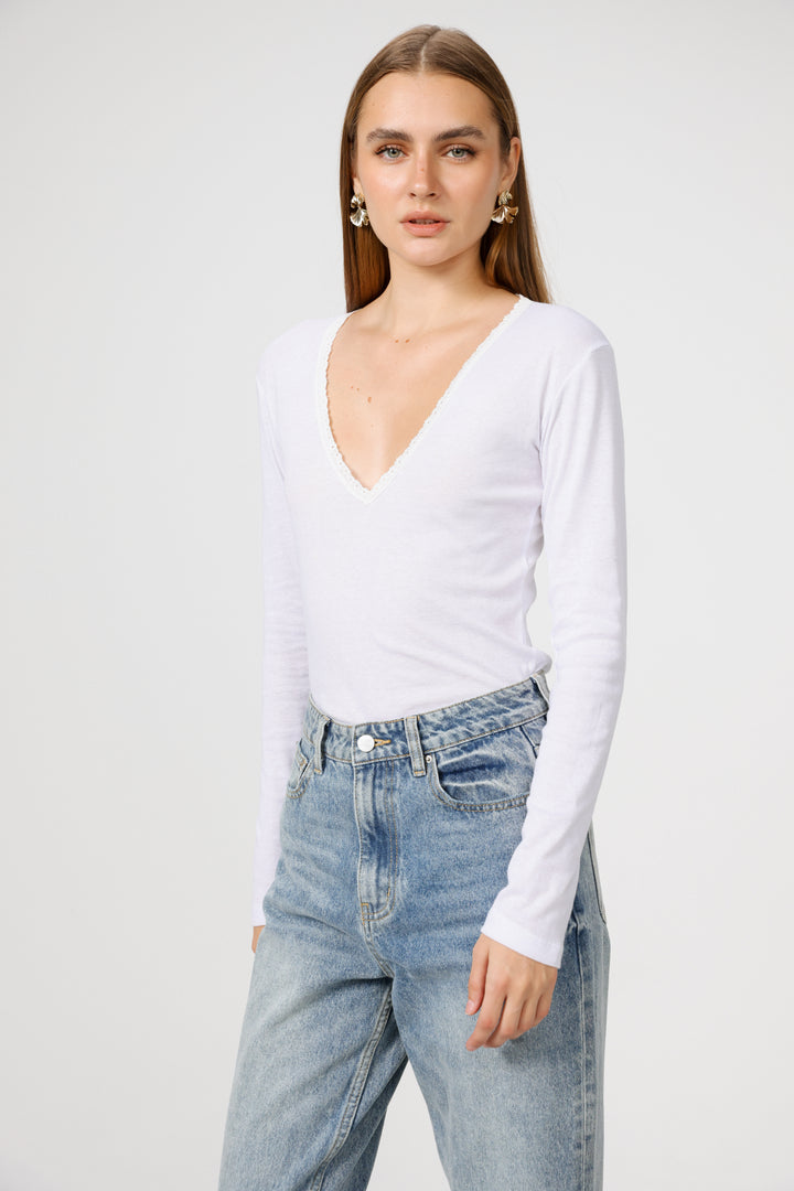 Clean11 White V Shirt