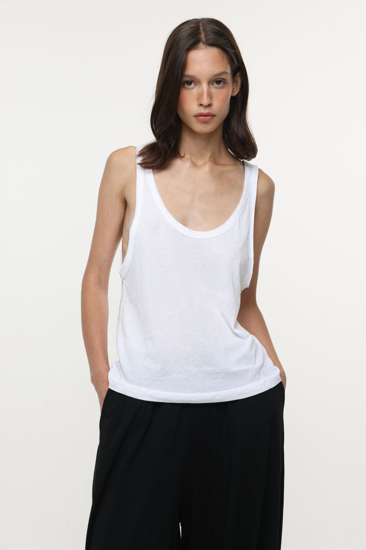 Clean48 White Tank