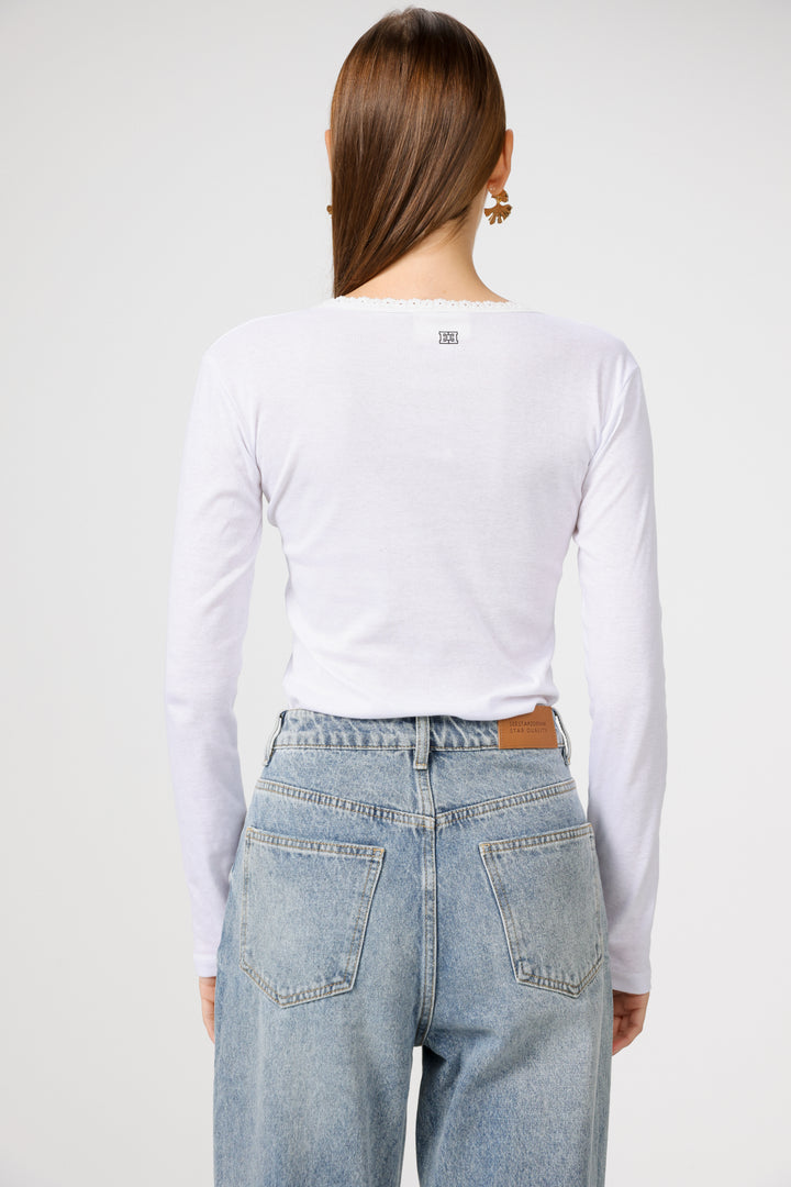 Clean11 White V Shirt