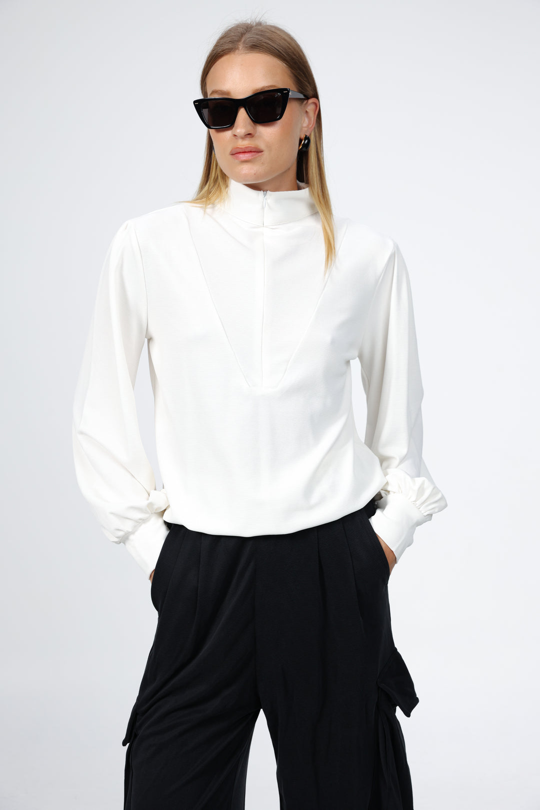 Doing Cream Sweatshirt