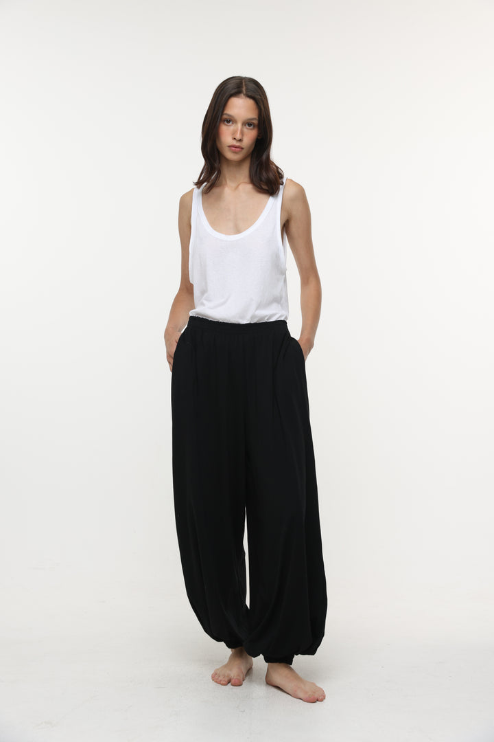 Clean50 Black Balloon Joggers
