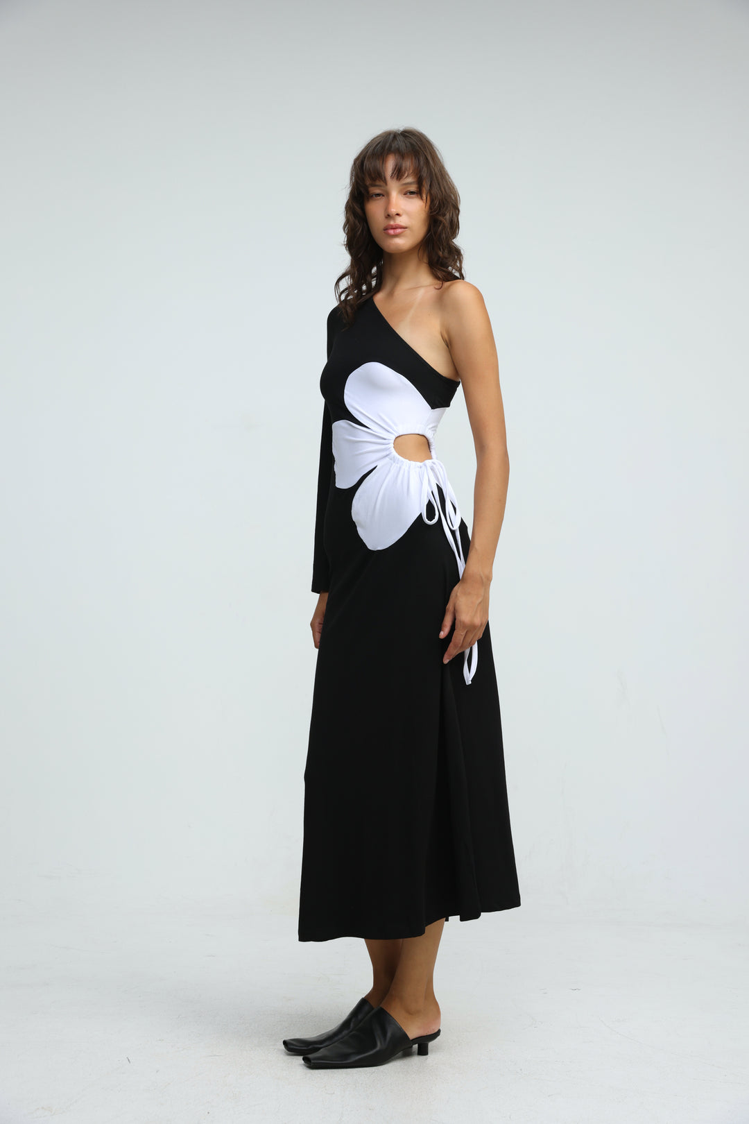 Floraison Black One Shoulder Dress
