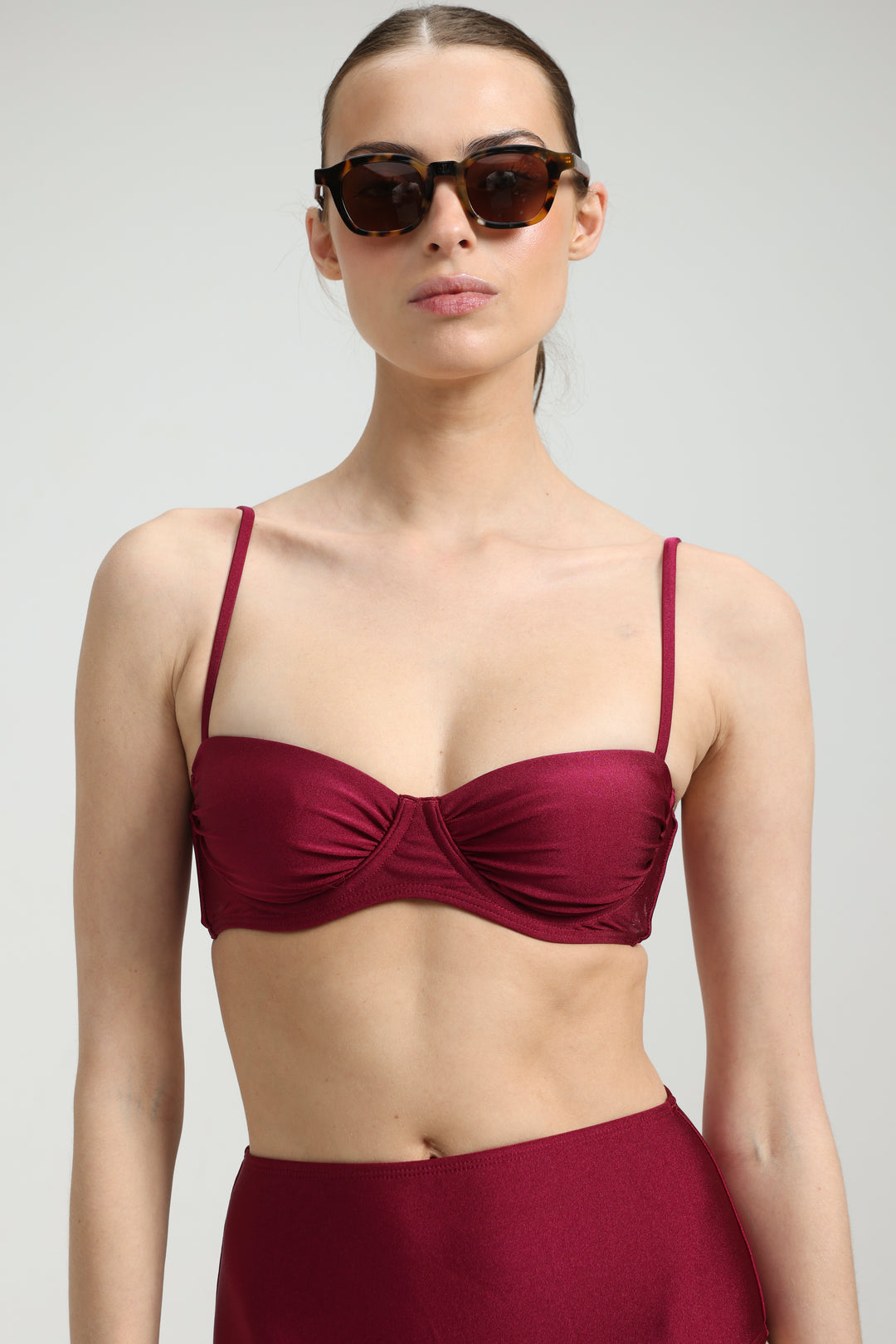 Romanticism Wine Bikini Top חזיית טופ ביקיני בצבע בורדו / יין