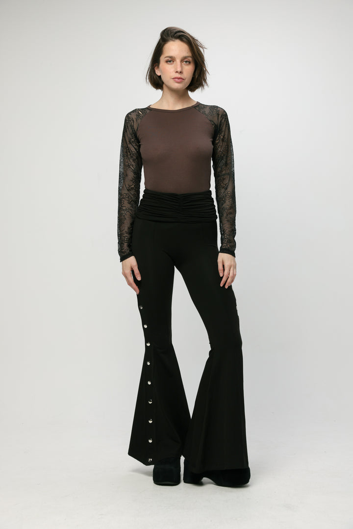 Relaxing Black Snaps Leggings