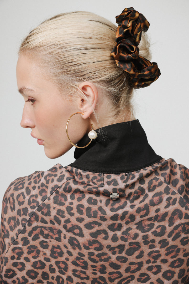 גומייה מנומרת לשיער לנשים Leopard Scrunchie 