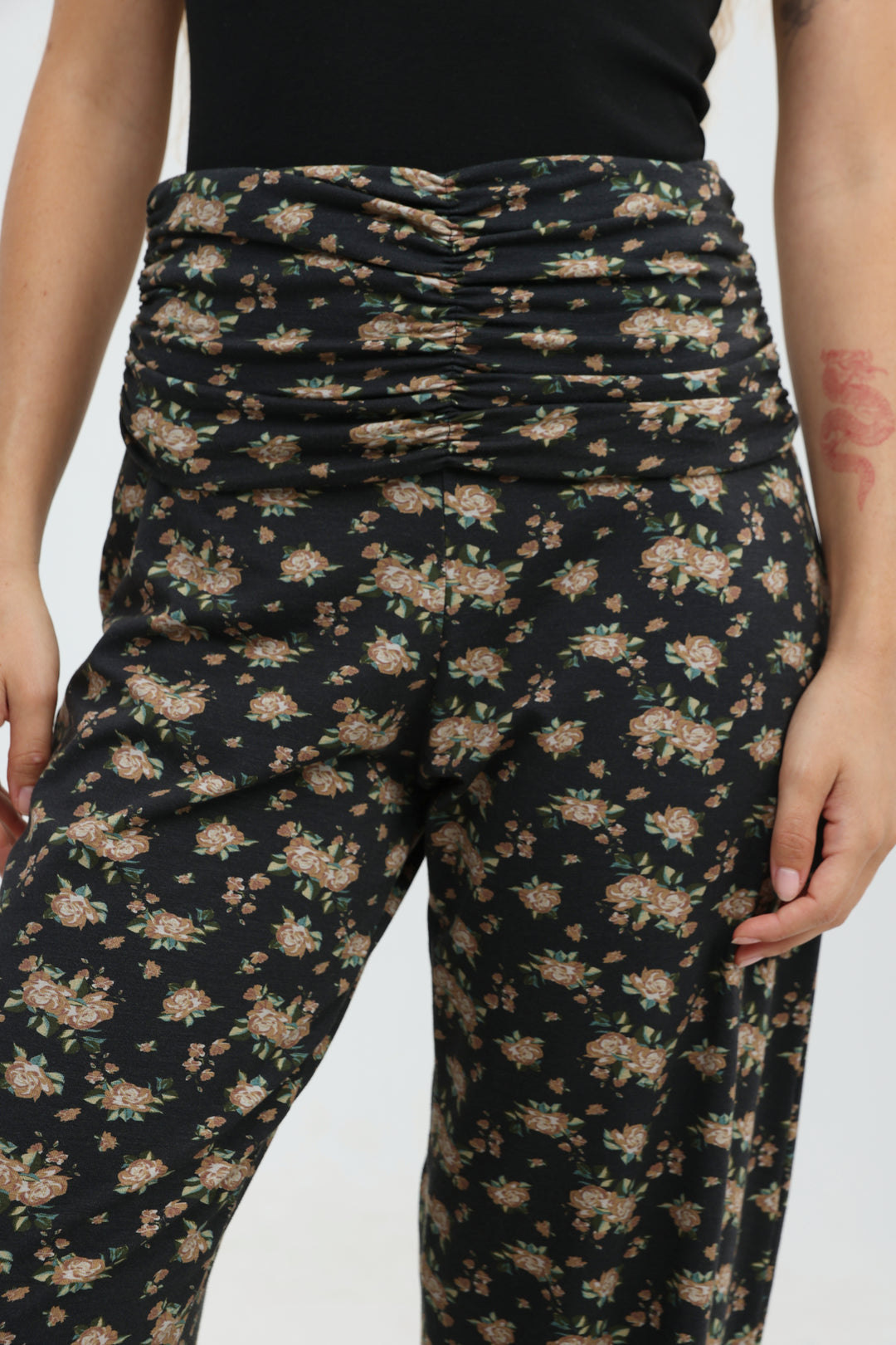 Great Floral Joggers