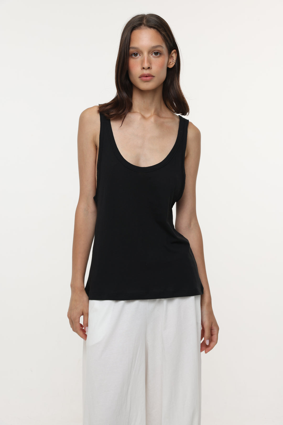 Clean48 Black Tank