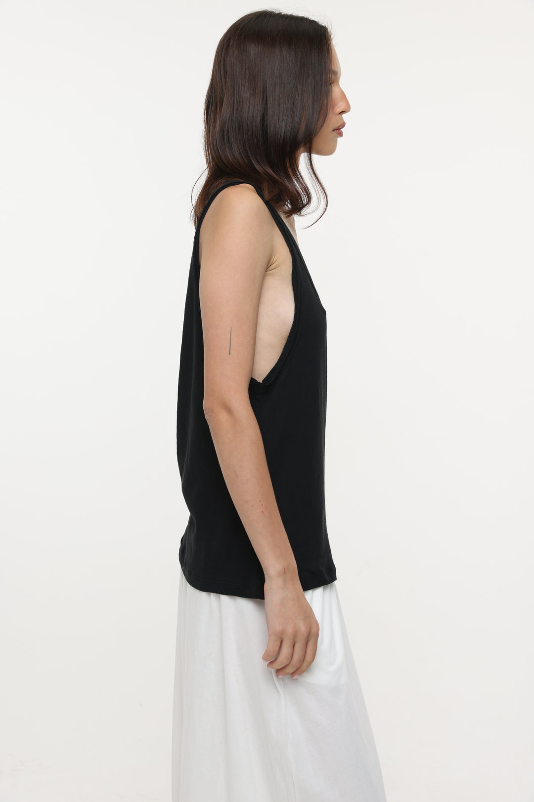 Clean48 Black Tank