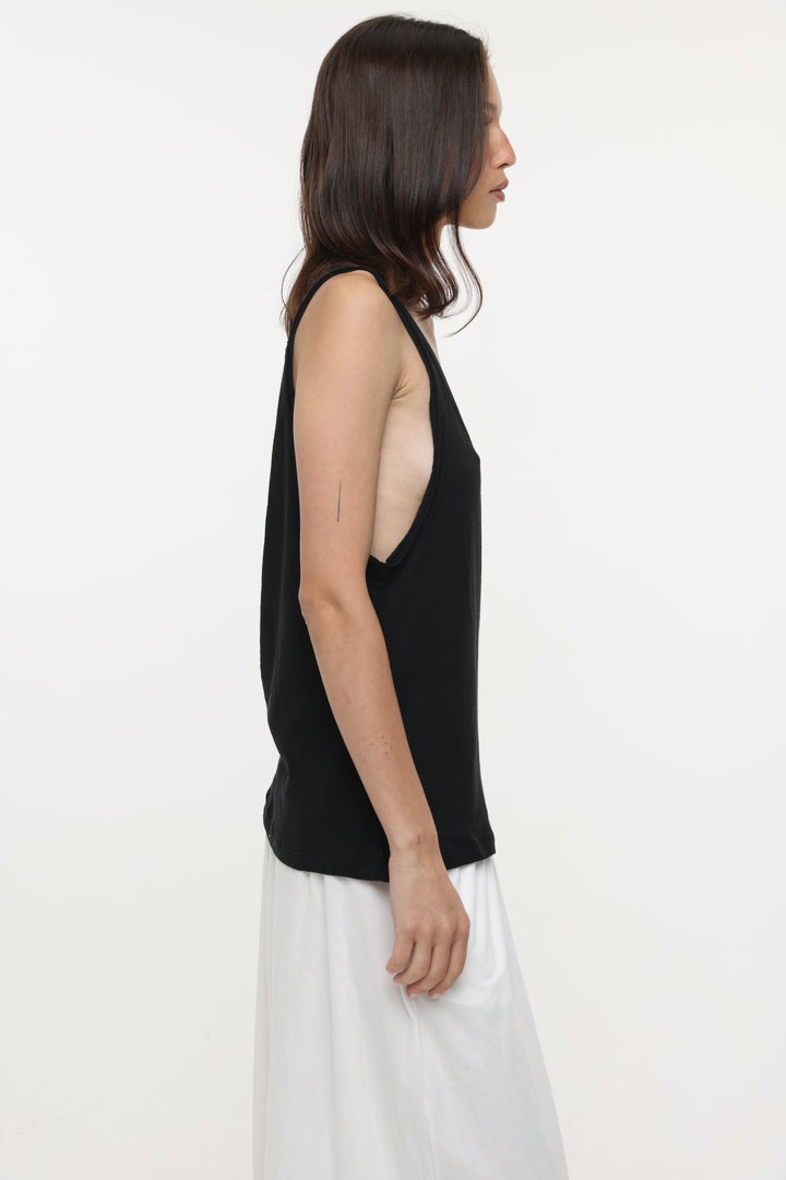 Clean48 Black Tank