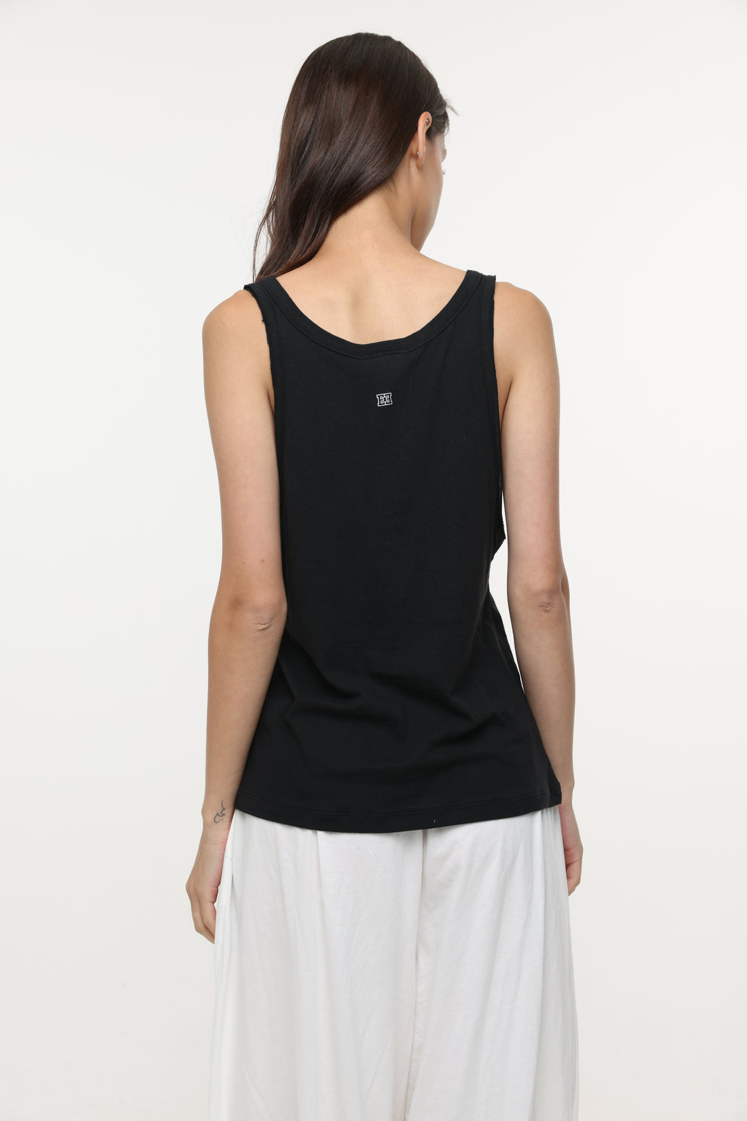 Clean48 Black Tank