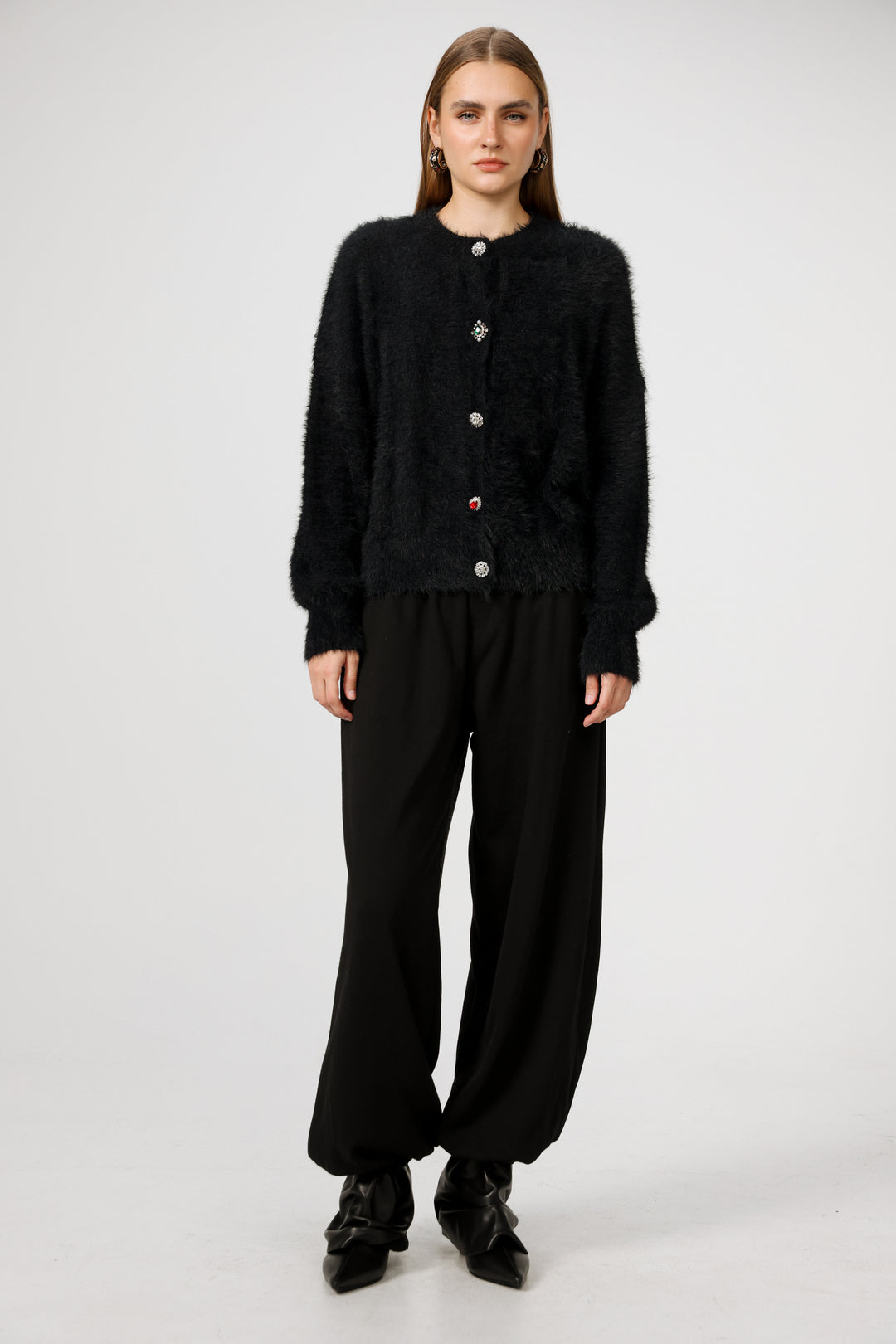 קרדיגן בצבע שחור לאישה Fuzzy Black Cardigan