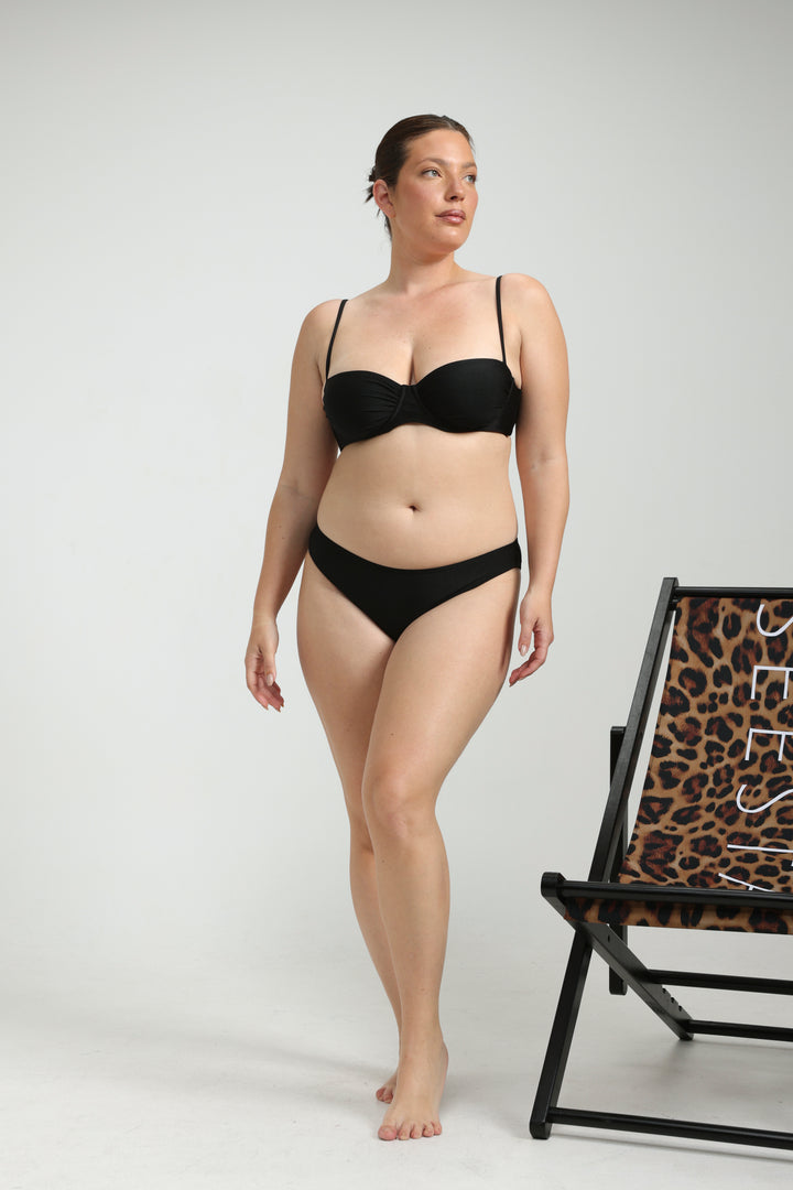 Romanticism Black Bikini Top