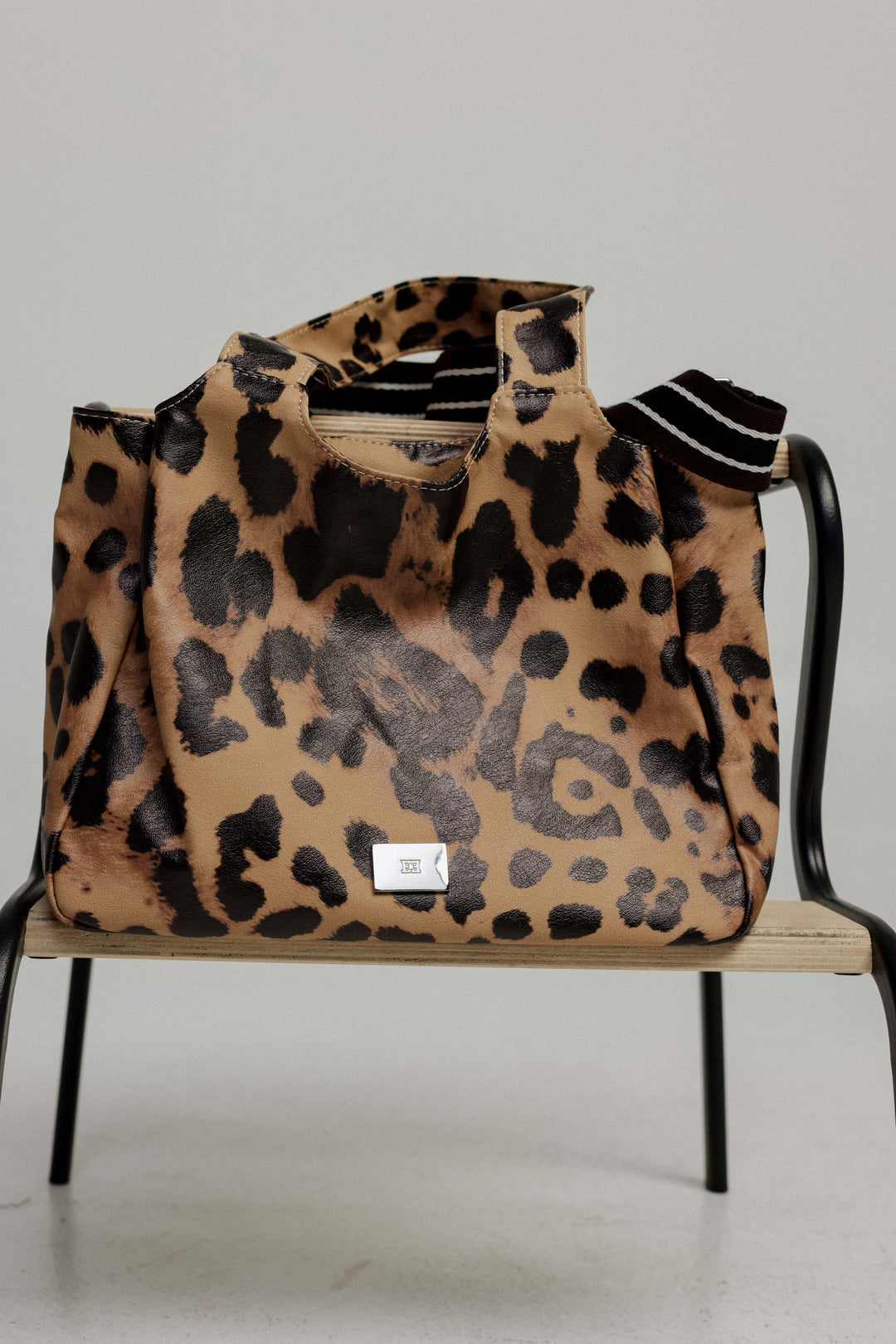 תיק מנומר מרובע Partner Leopard Bag