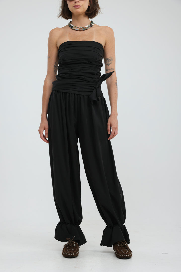Oasis Black Bottoms