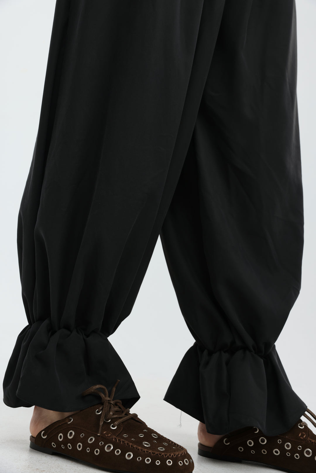 Oasis Black Bottoms