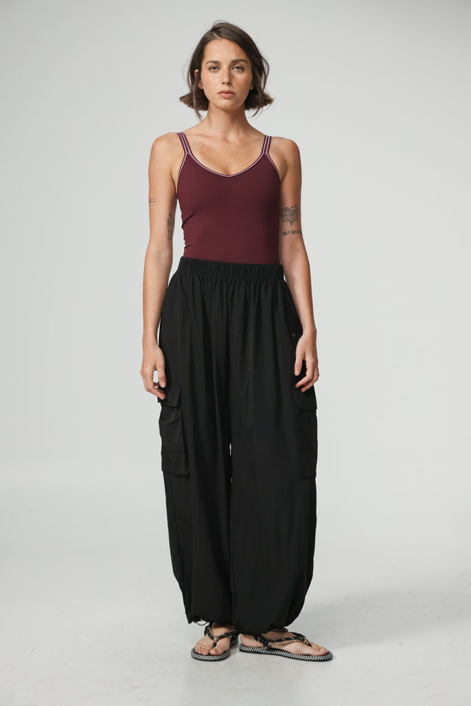 Black Nylon Cargo Joggers – SEESTARZ
