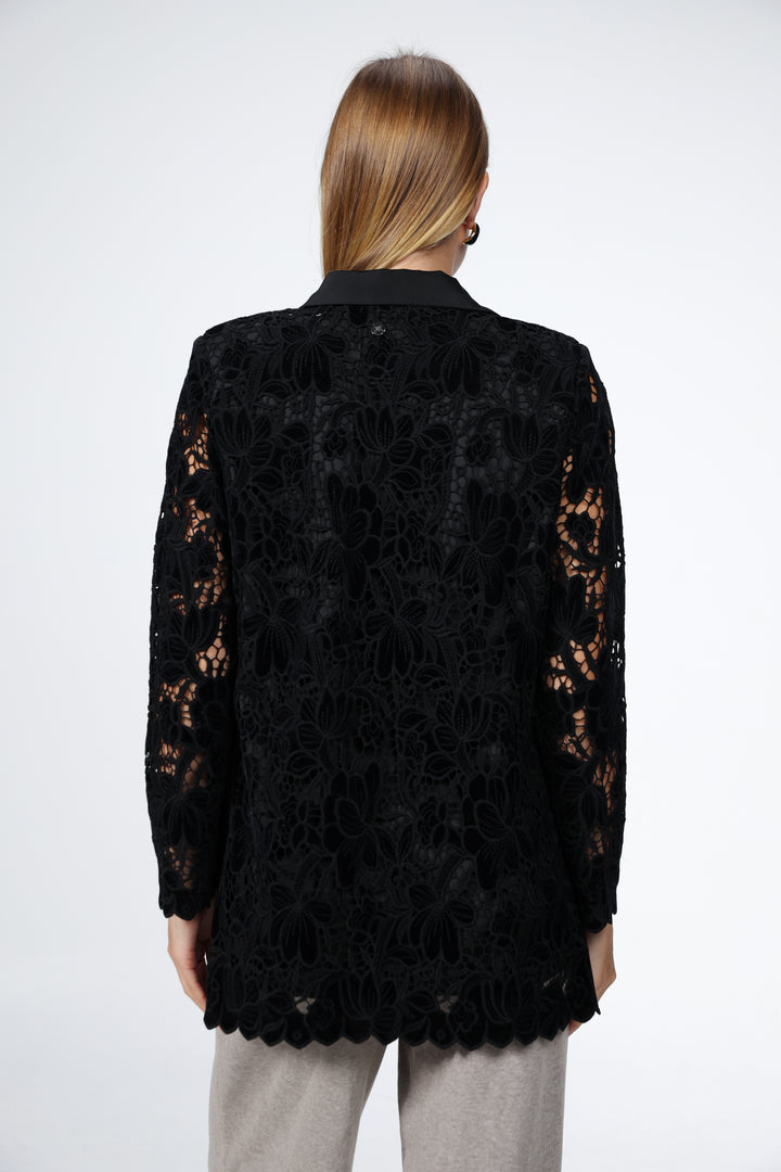 ג'קט בלייזר בצבע שחור גב Black Floral Lace & Velvet Blazer