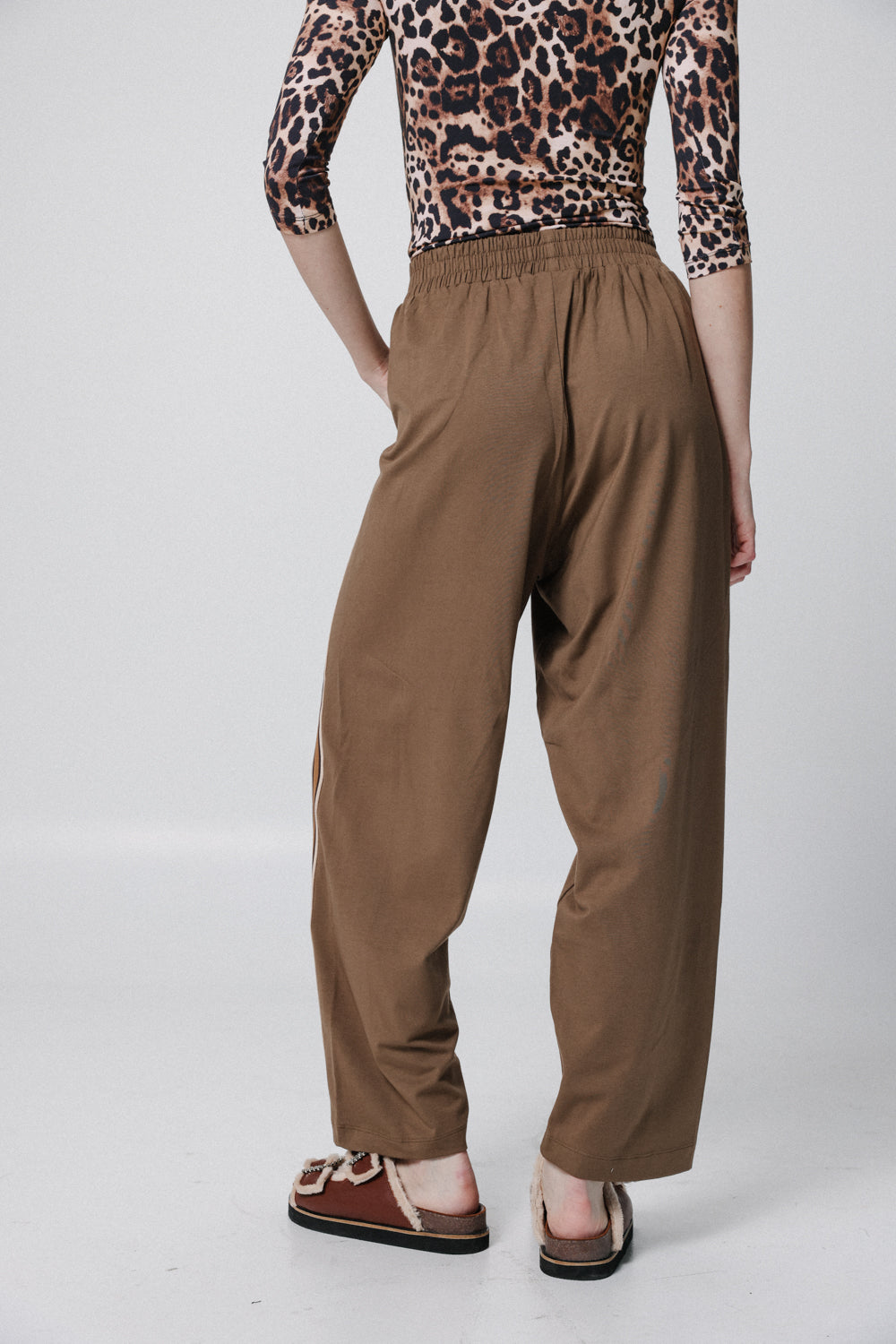 Change Camel Striped Bottoms