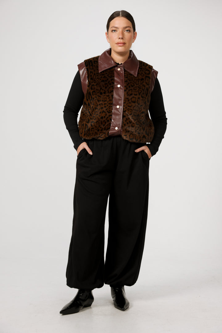 וסט מנומר מידות גדולות Fluffy Leopard Vest 