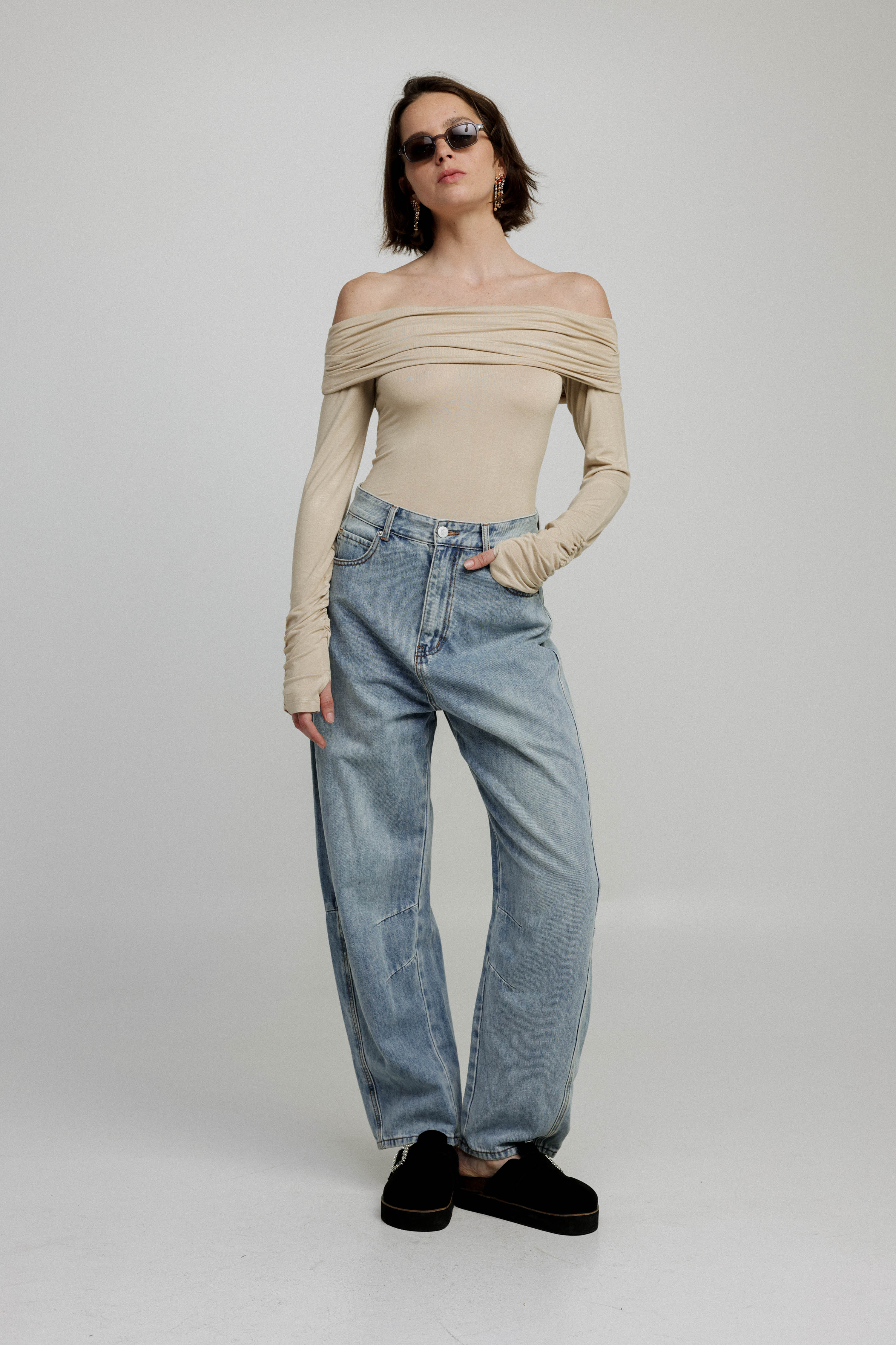 Beige Off Shoulder Top – SEESTARZ