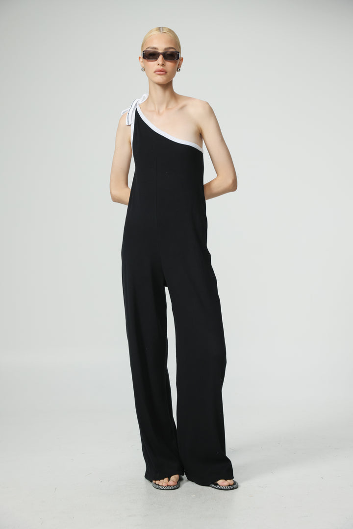 אוברול וואן שולדר עיצוב אסימטרי שחור לבן Tie Black&White One Shoulder Jumpsuit