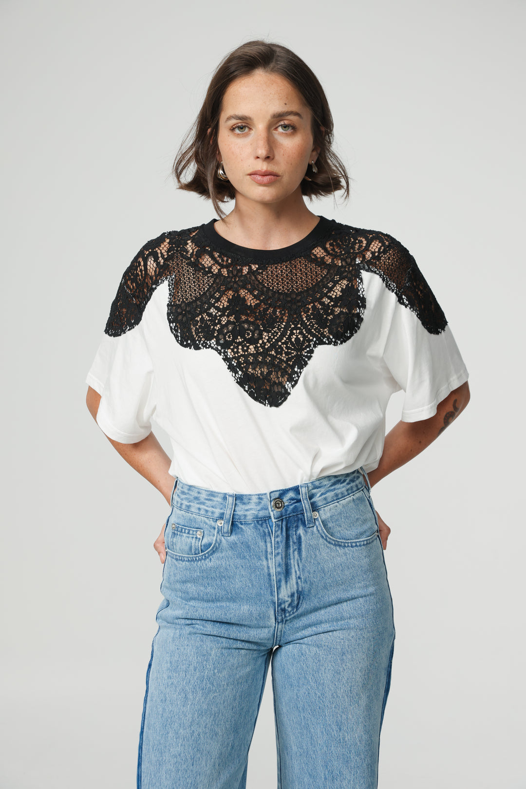 Lion White/Black Lace T-Shirt