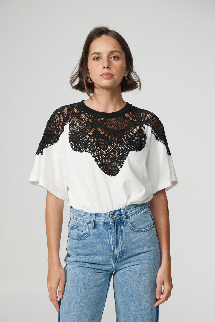 Lion White/Black Lace T-Shirt