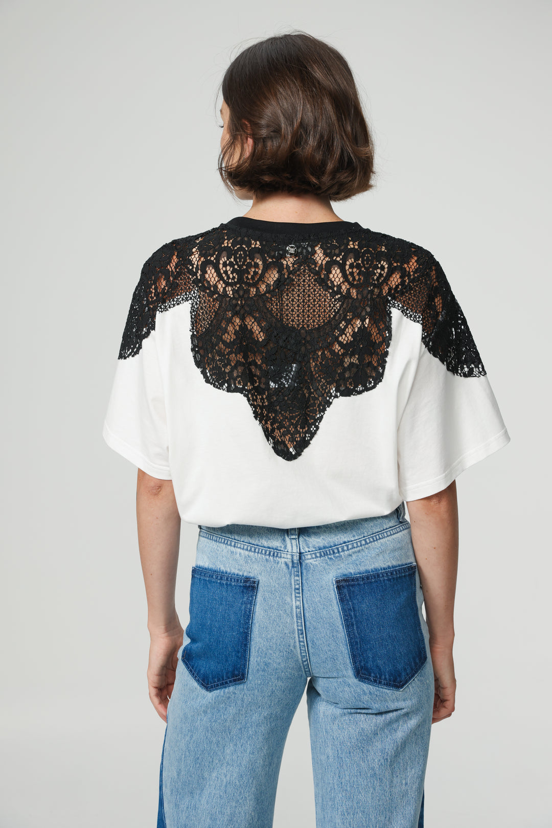 Lion White/Black Lace T-Shirt