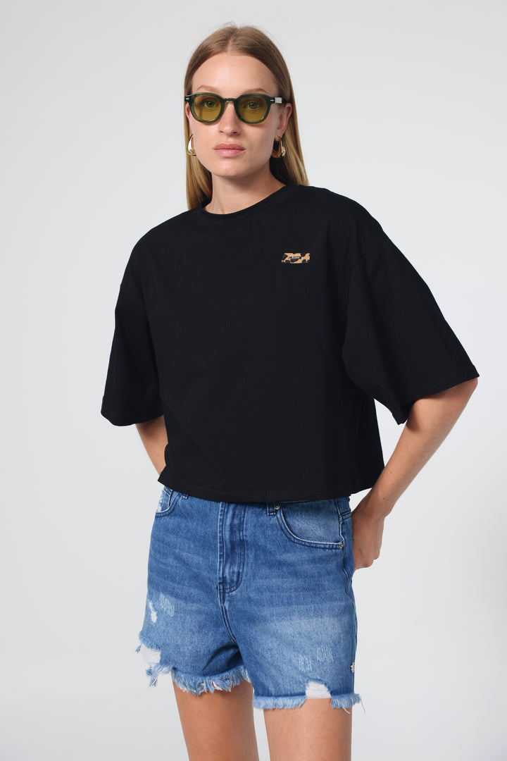 Crop Black T-Shirt חולצת קרופ שחורה