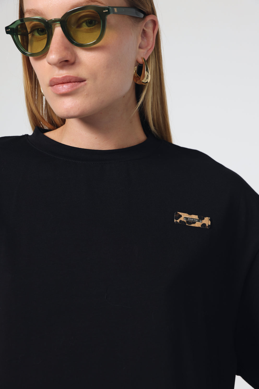 חולצת קרופ שחורה 100% כותנה Crop Black T-Shirt 