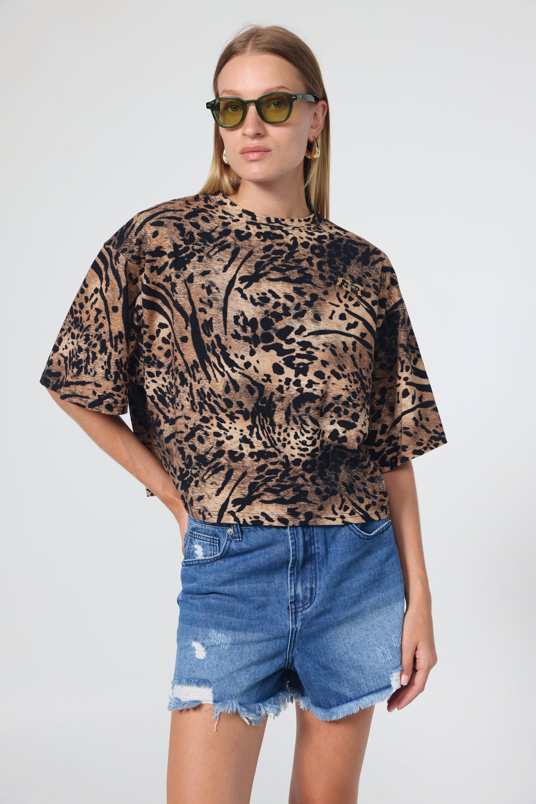קרופ קצר מנומר Crop Leopard T-Shirt 