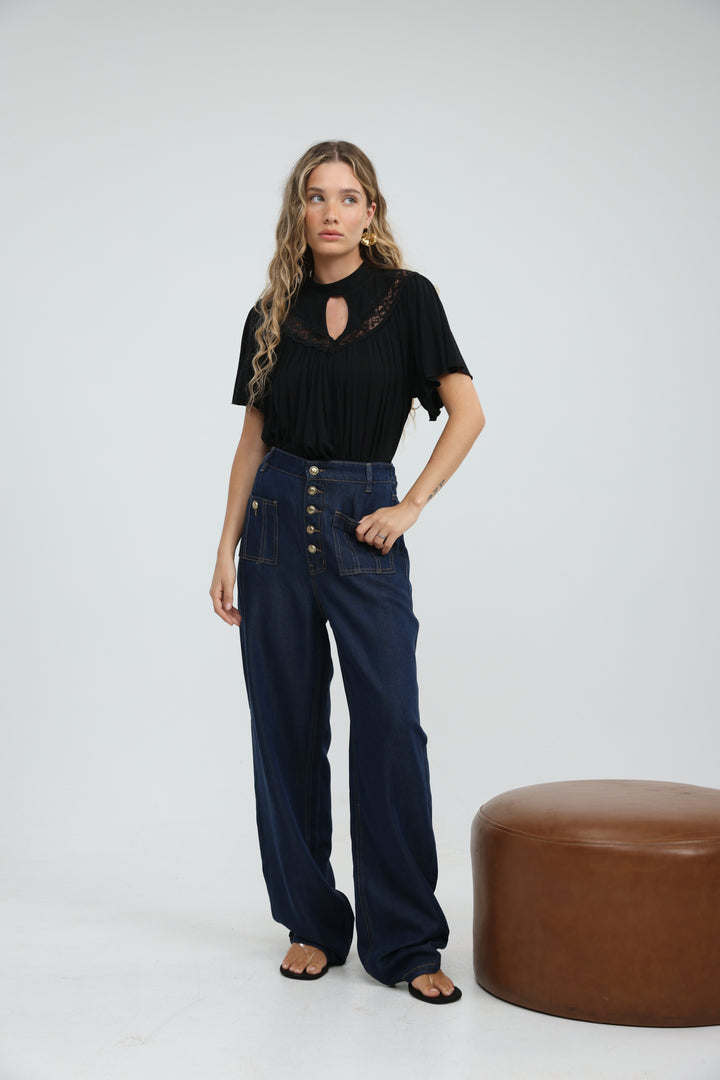 Nomad Black T-Shirt
