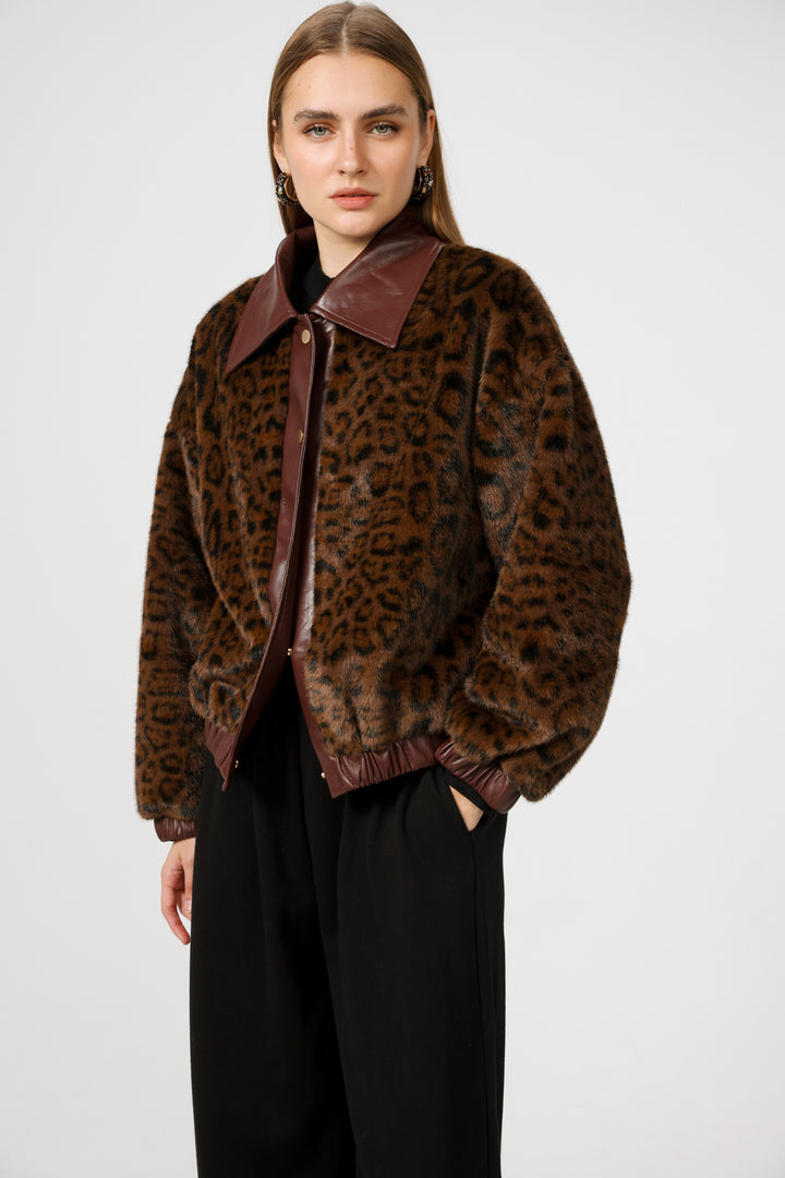 מעיל מנומר עם צווארון חלק Fluffy Leopard Coat 