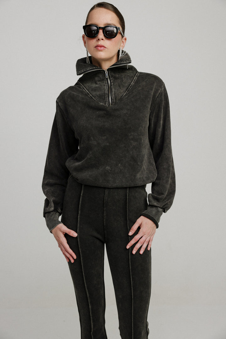 Asa Black Zippered Sweatshirt