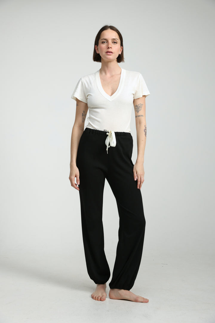 Clean27 Cream V T-Shirt