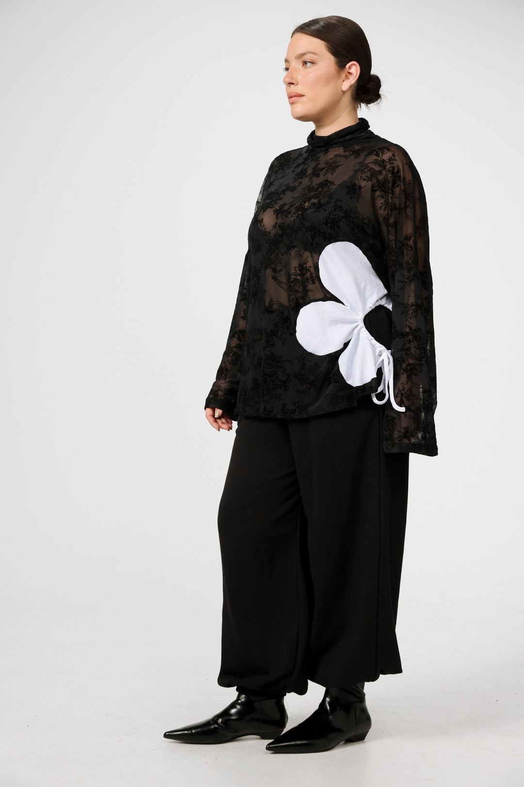 Winding Black Jumper