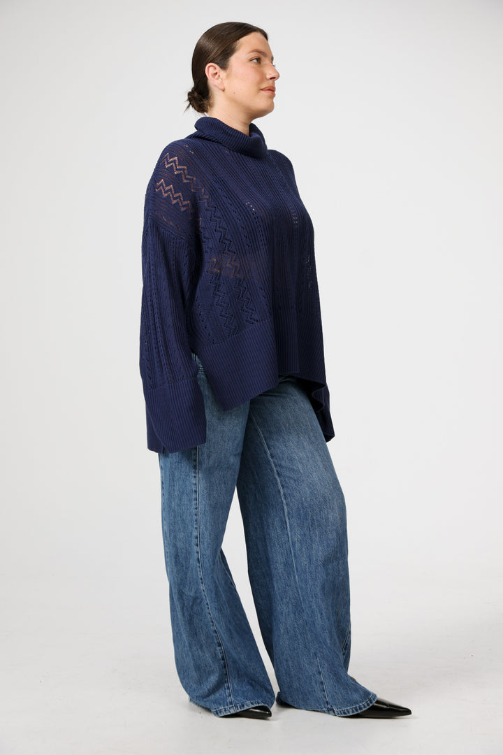 סריג כחול נייבי מידה גדולה Still Navy Jumper