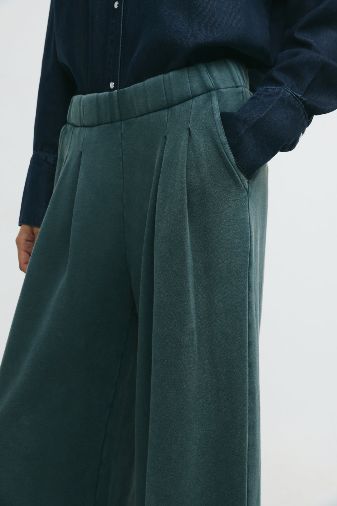 Motion Green Joggers