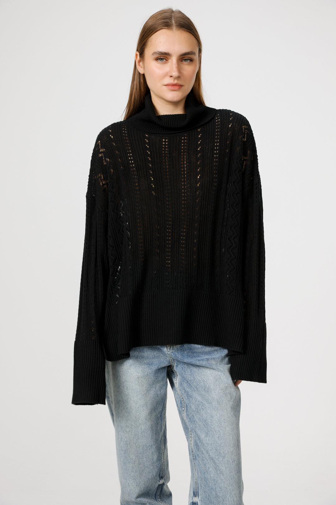 סריג בצבע שחור לנשים Still Black Jumper