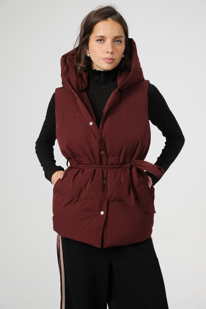 וסט אדום מרופד Quilted Wine Vest