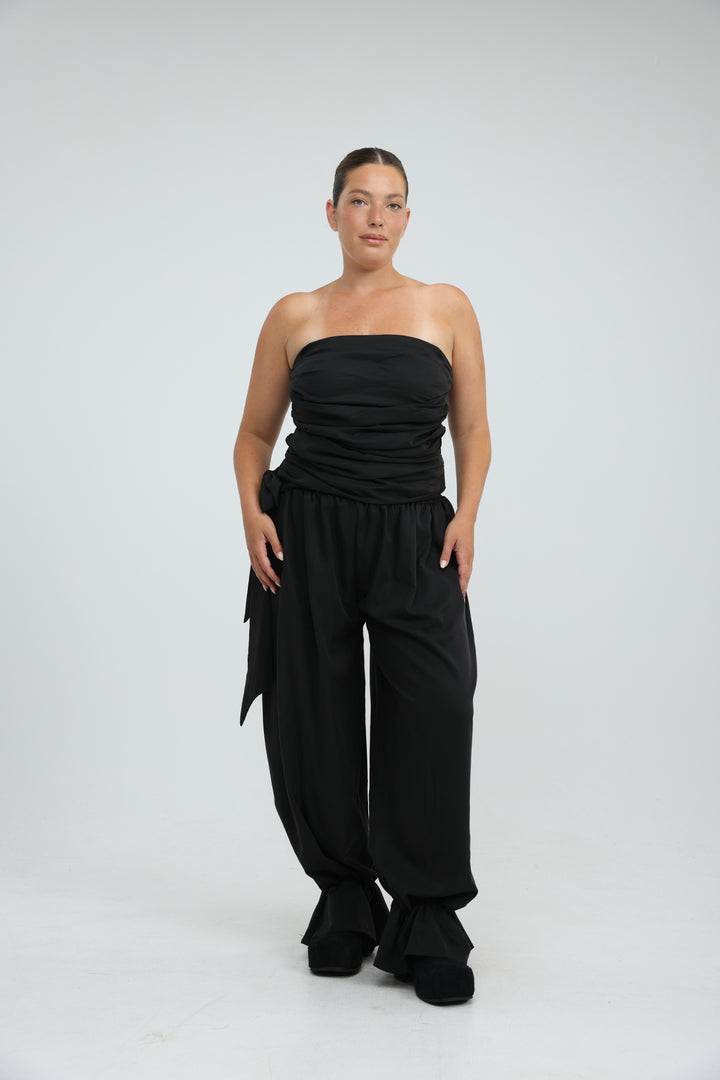 Oasis Black Bottoms